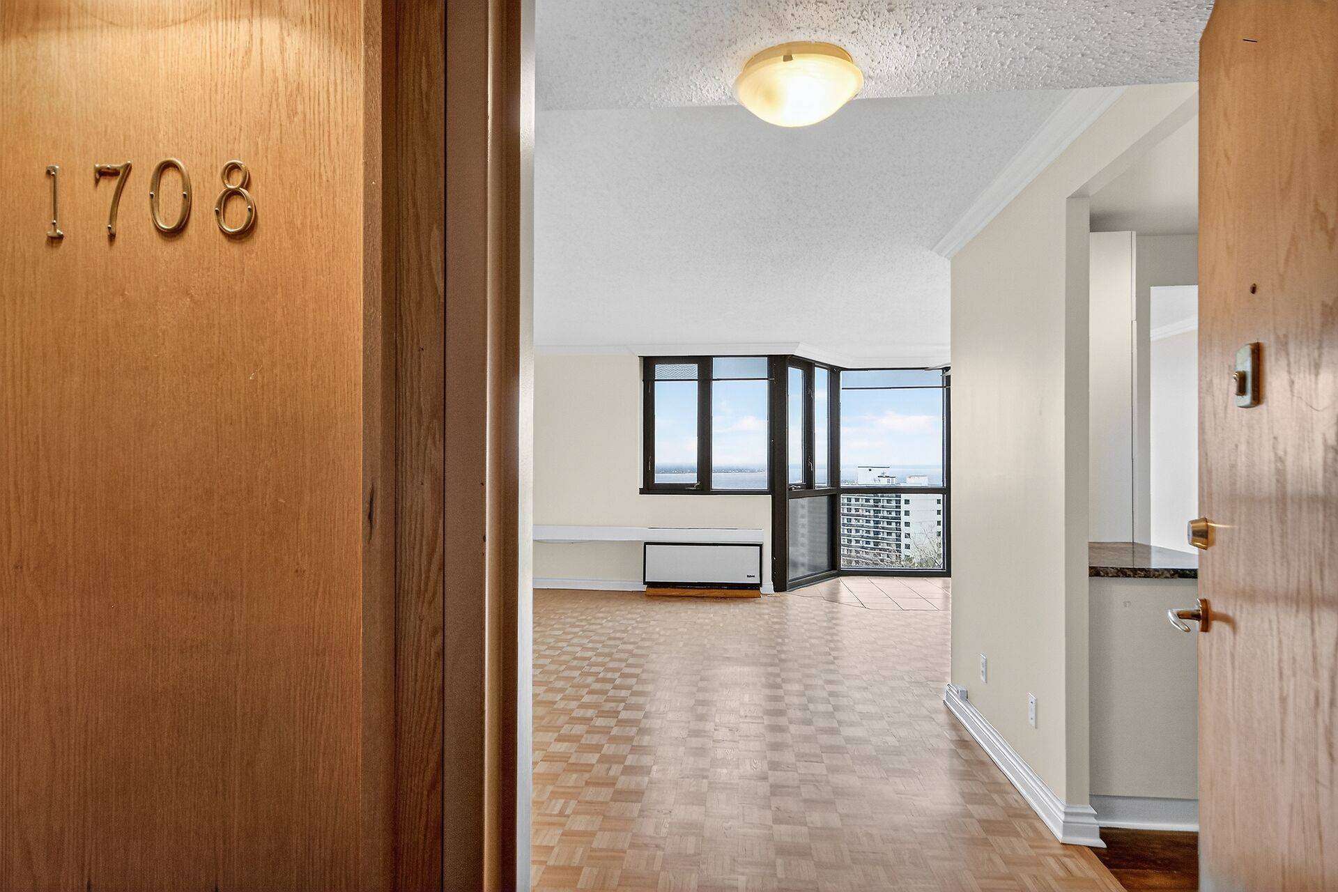 2871 Richmond RD #1708, Britannia Heights - Queensway Terrace N And Area, ON K2B 8M5