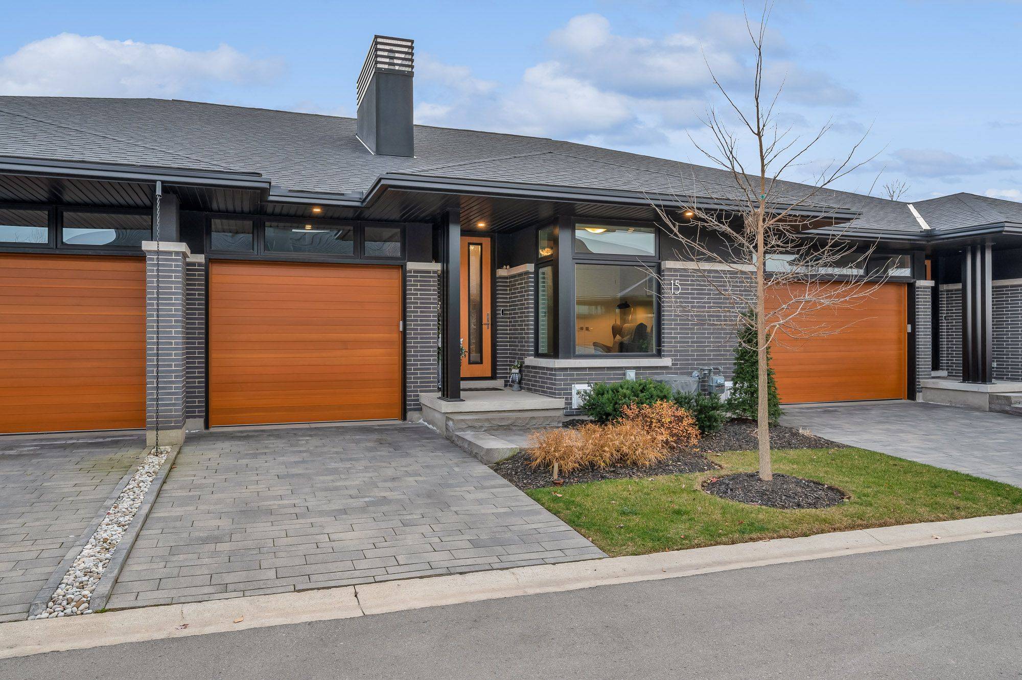 Welland, ON L3C 0H5,15 Taliesin TRL