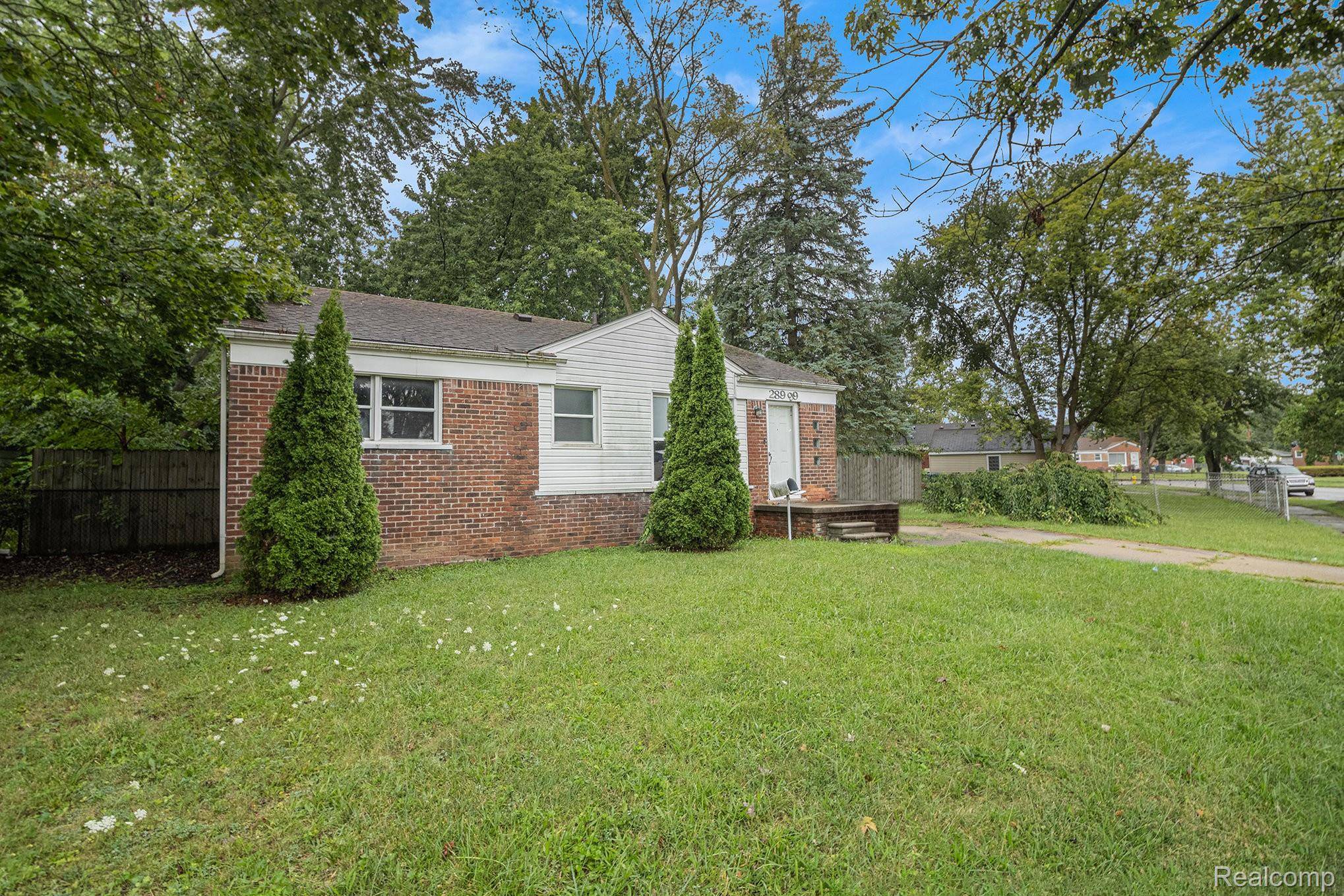 Inkster, MI 48141,28999 Beechnut ST