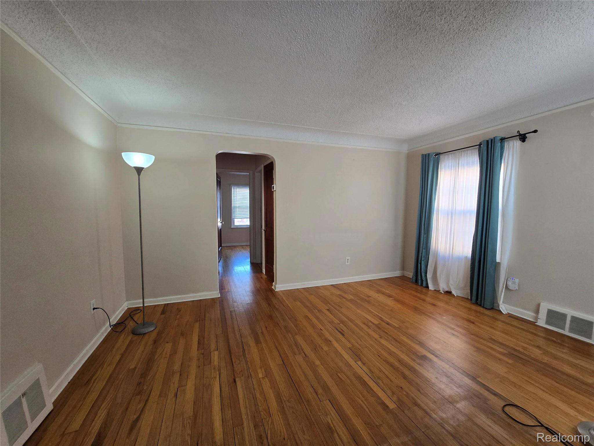 Dearborn, MI 48128,1633 Mayburn ST