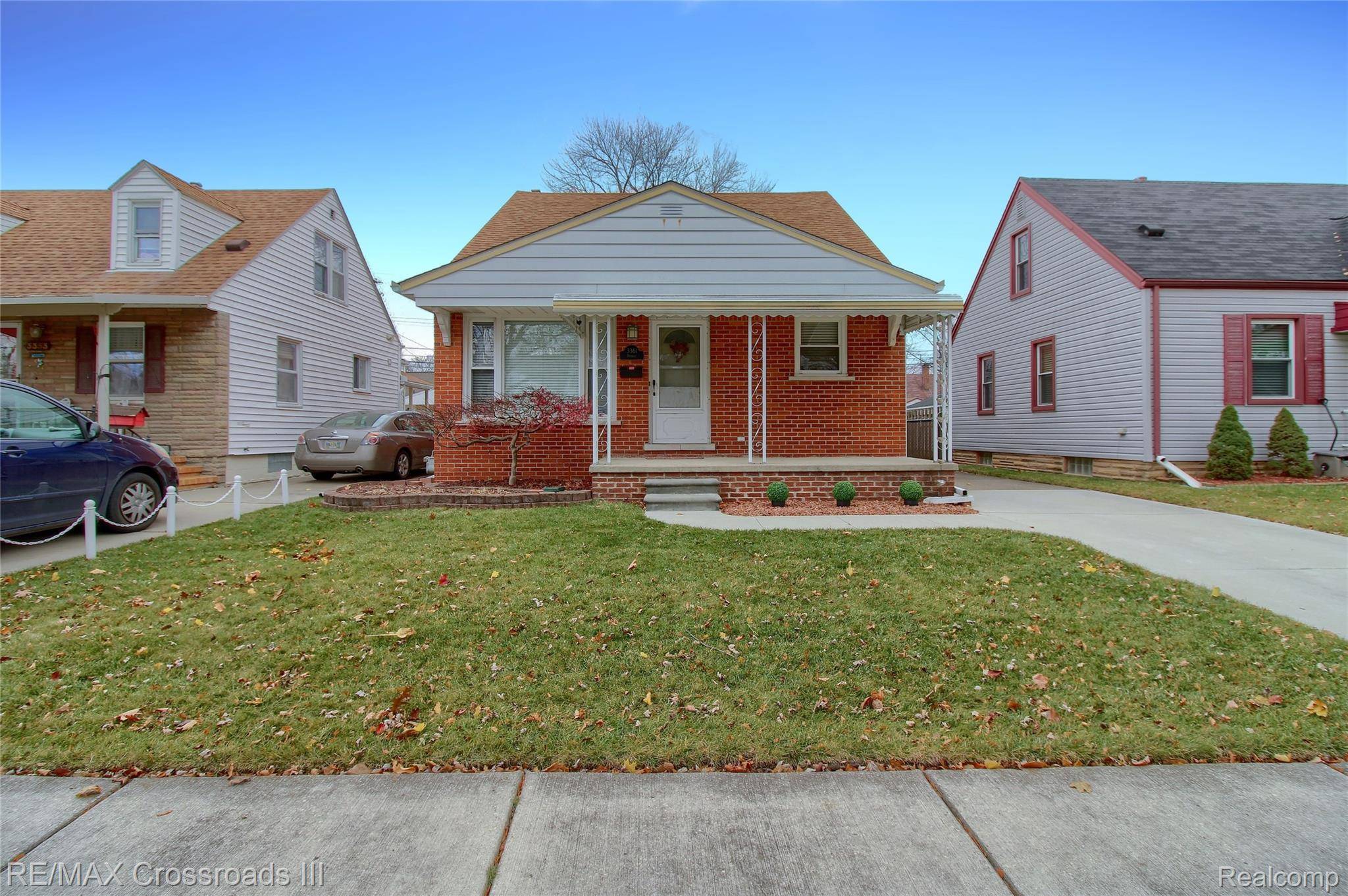 Dearborn, MI 48124,3361 Detroit ST