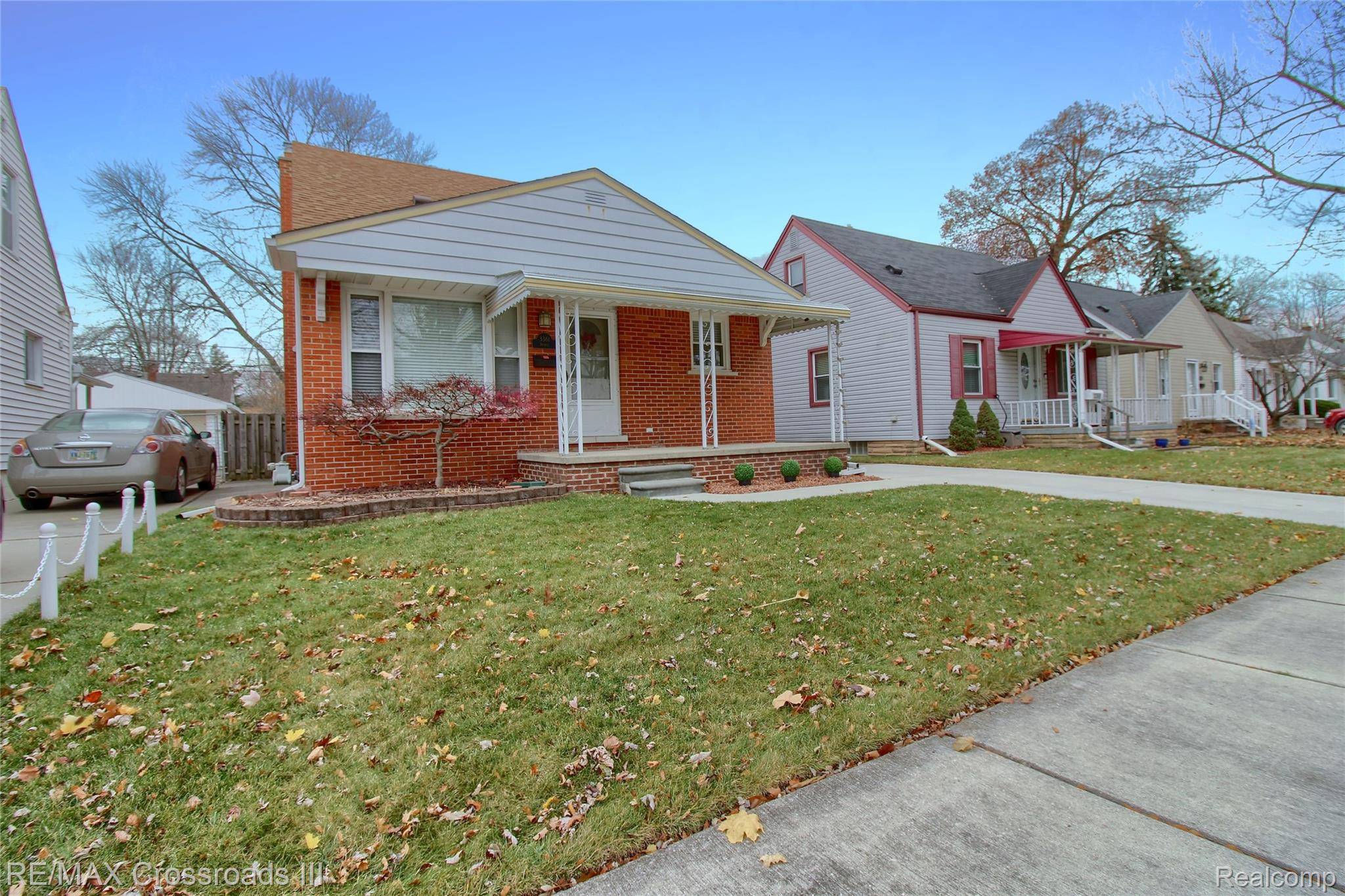 Dearborn, MI 48124,3361 Detroit ST