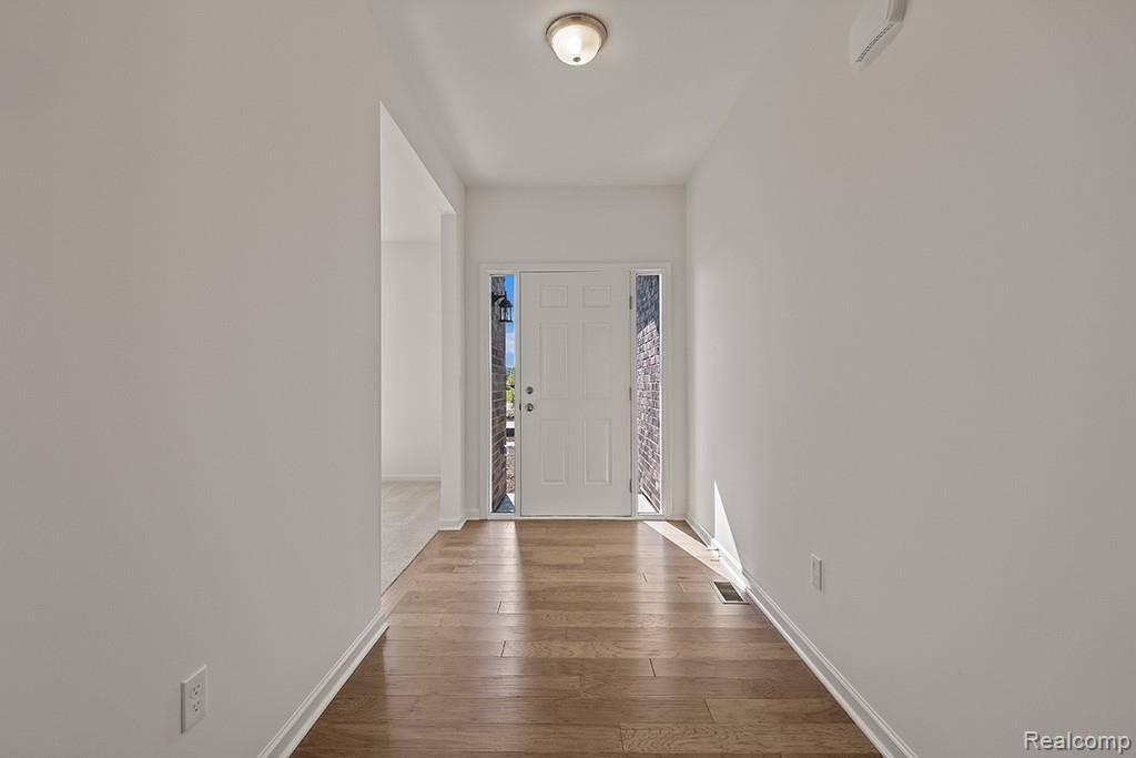 Ypsilanti, MI 48197,6032 Pollak RD