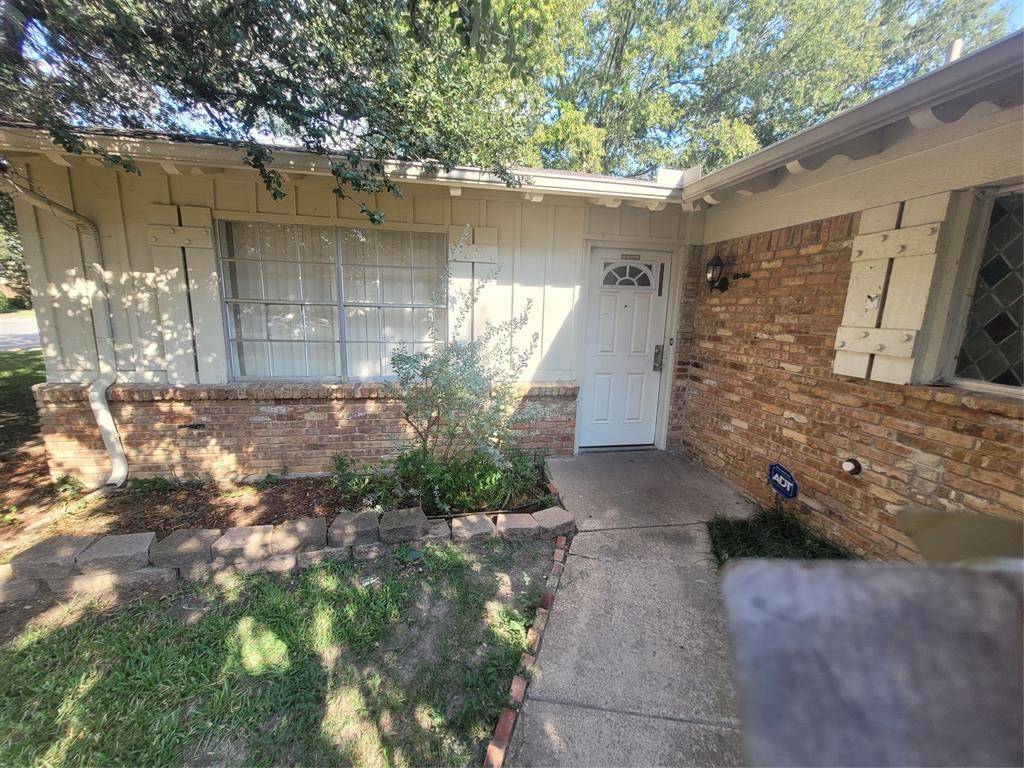 Dallas, TX 75254,7708 Village Trail Drive