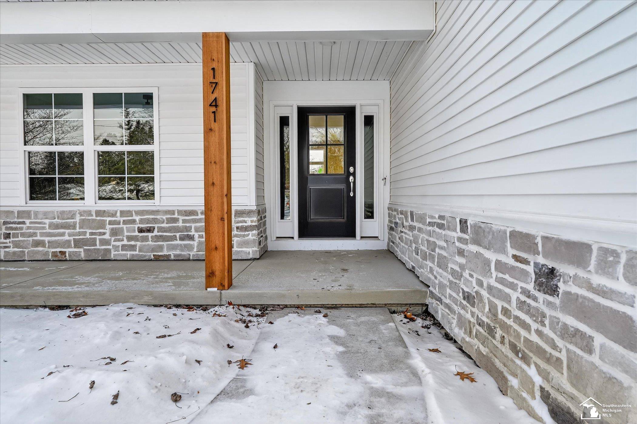 Temperance, MI 48182,1741 Harmony LN