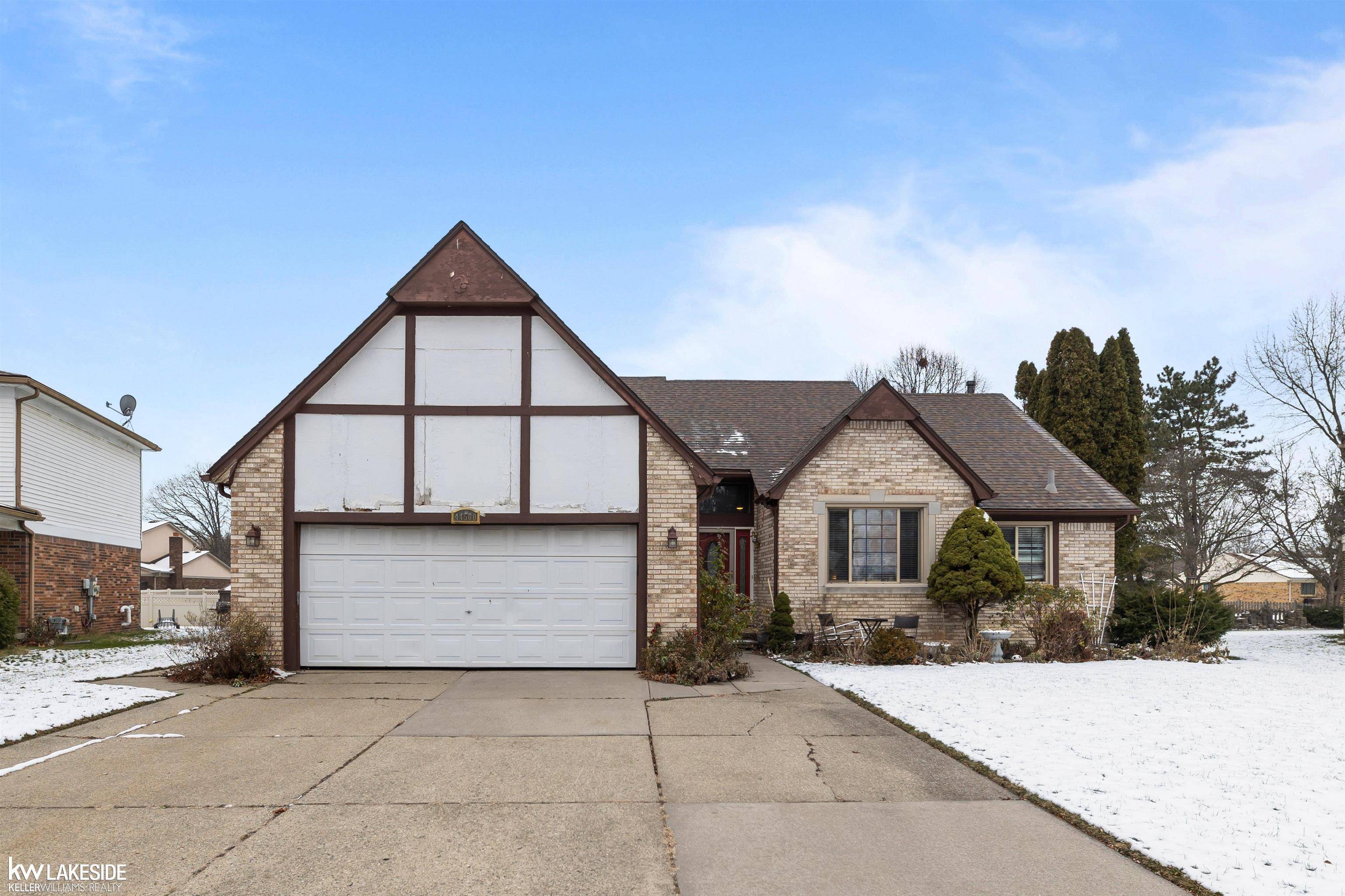 Clinton Township, MI 48038,44500 Manitou DR