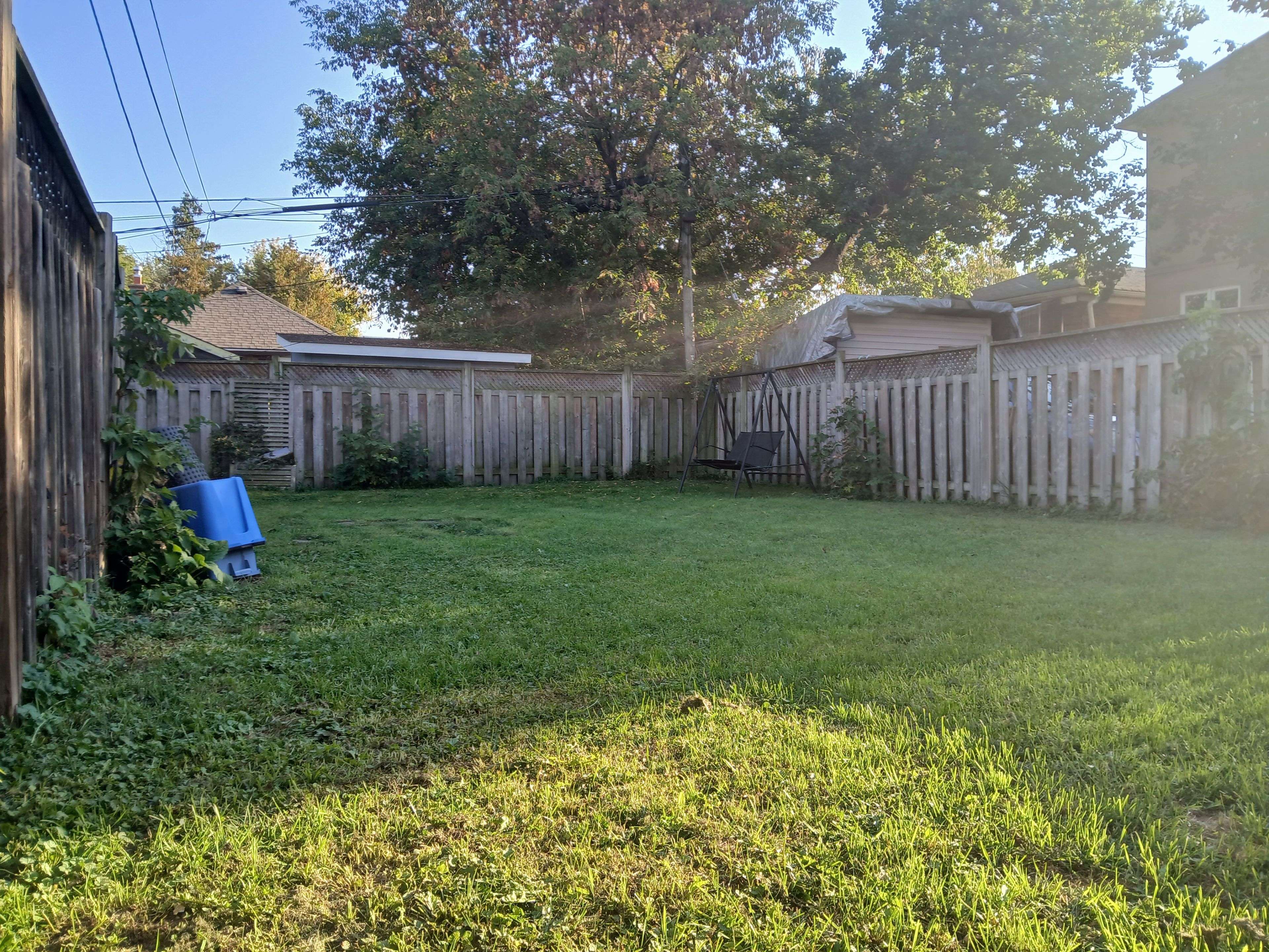 Toronto E03, ON M4C 2W4,861 Cosburn AVE #Lower Unit A