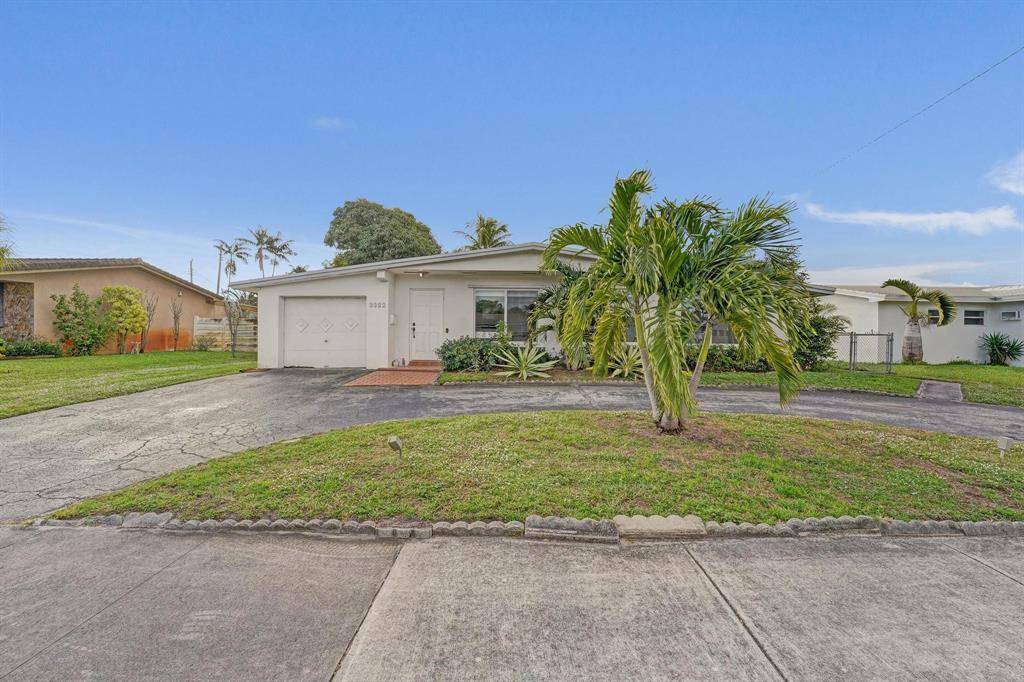 Hollywood, FL 33021,3322 Mckinley St