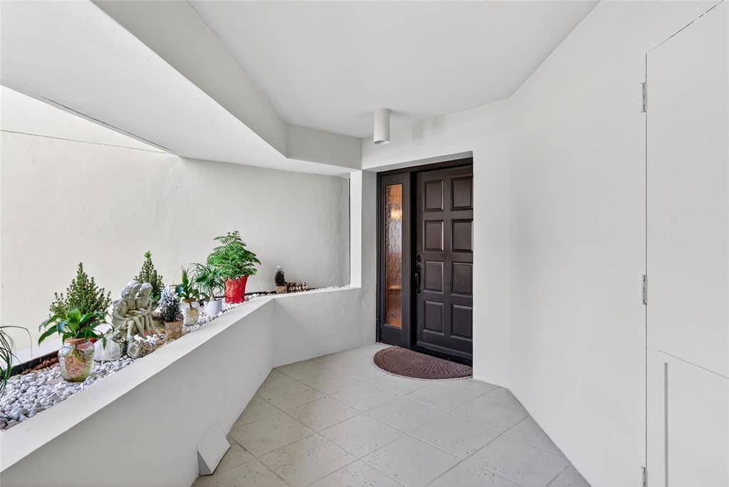 North Palm Beach, FL 33408,1149 E Marine Way #G2L