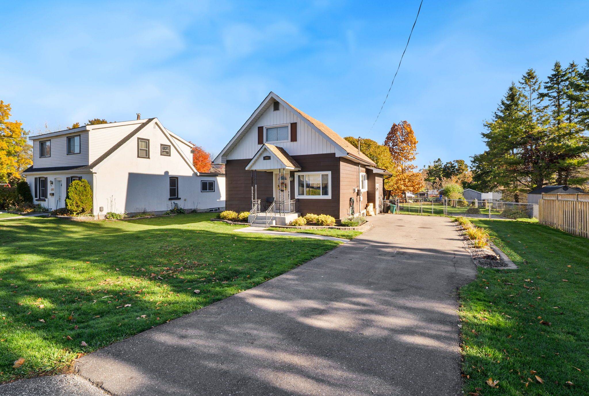 Orillia, ON L3V 4X7,494 High ST