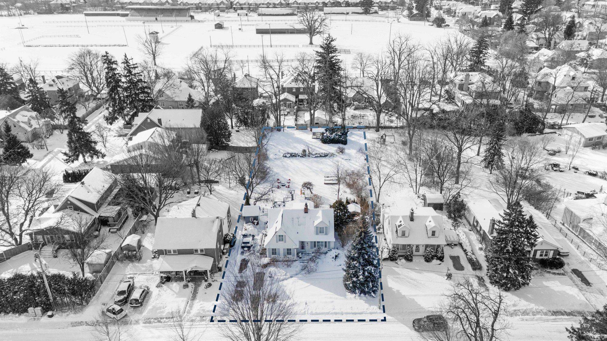 Milton, ON L9T 2H1,124 Lydia AVE