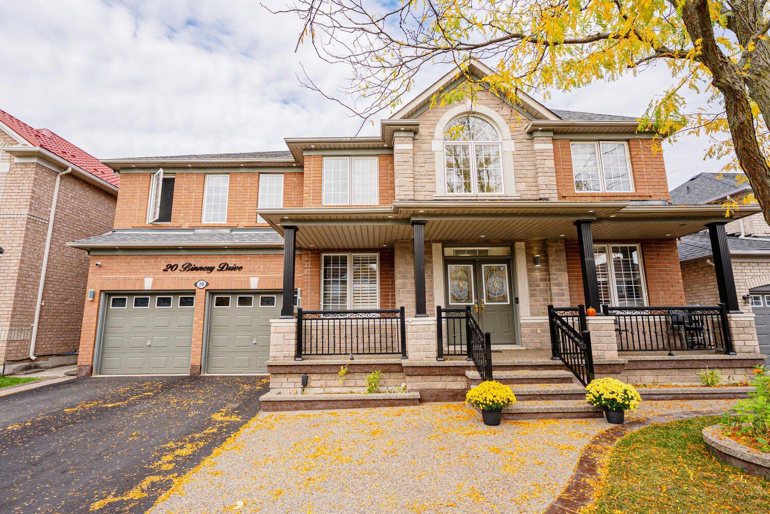 Brampton, ON L6P 1A3,20 Binnery DR