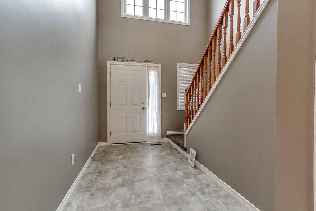 London North, ON N6G 5R4,1754 MICKLEBOROUGH DR