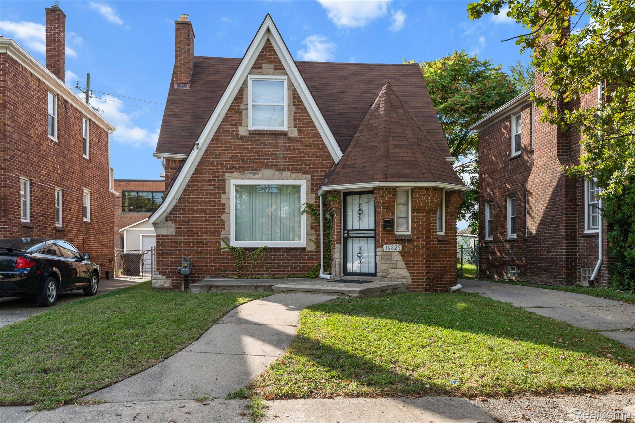 Detroit, MI 48221,16825 Manor ST