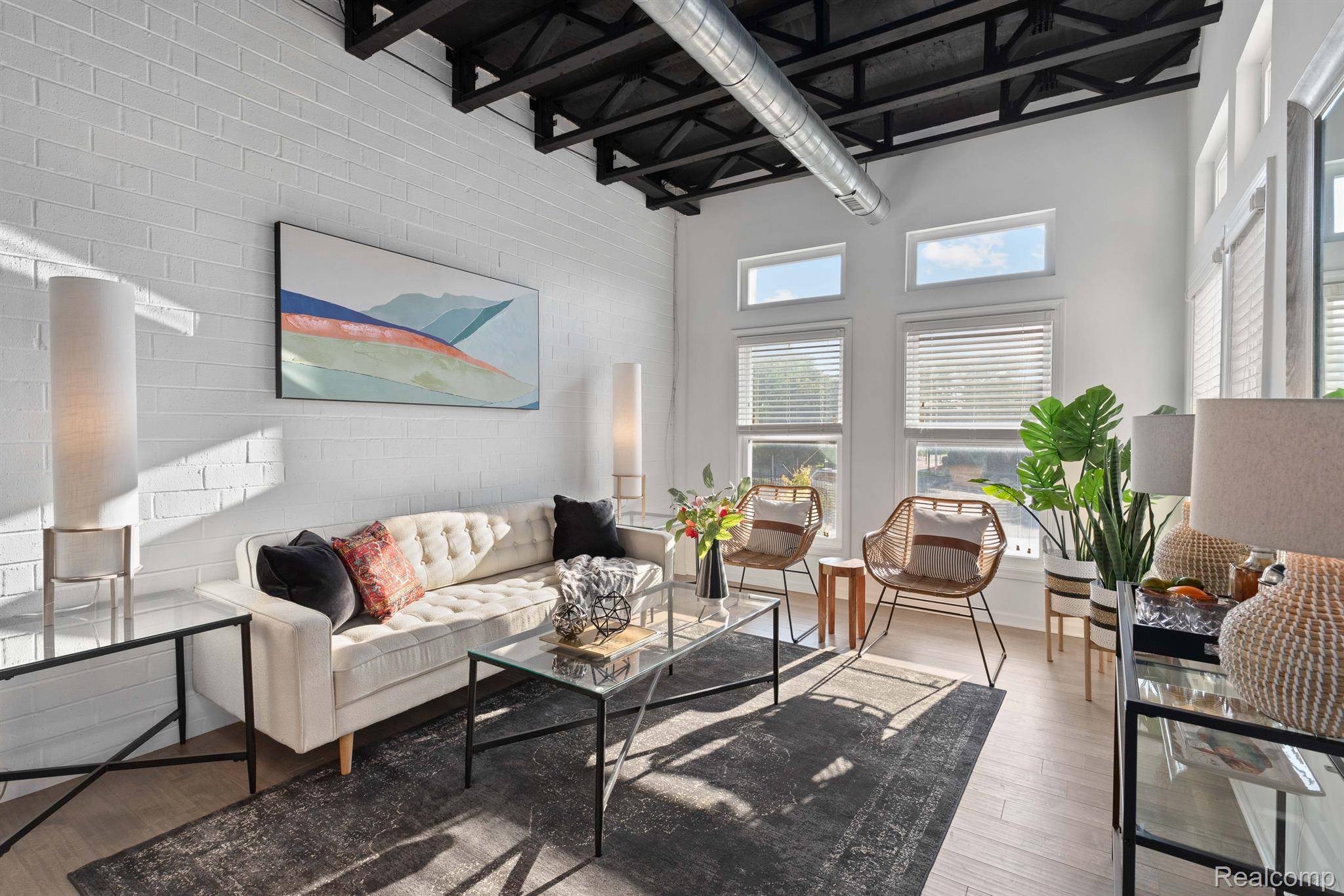 Detroit, MI 48201,4406 3RD ST #2