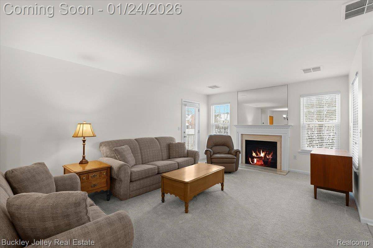 Howell, MI 48843,4030 Kirkway CT #125