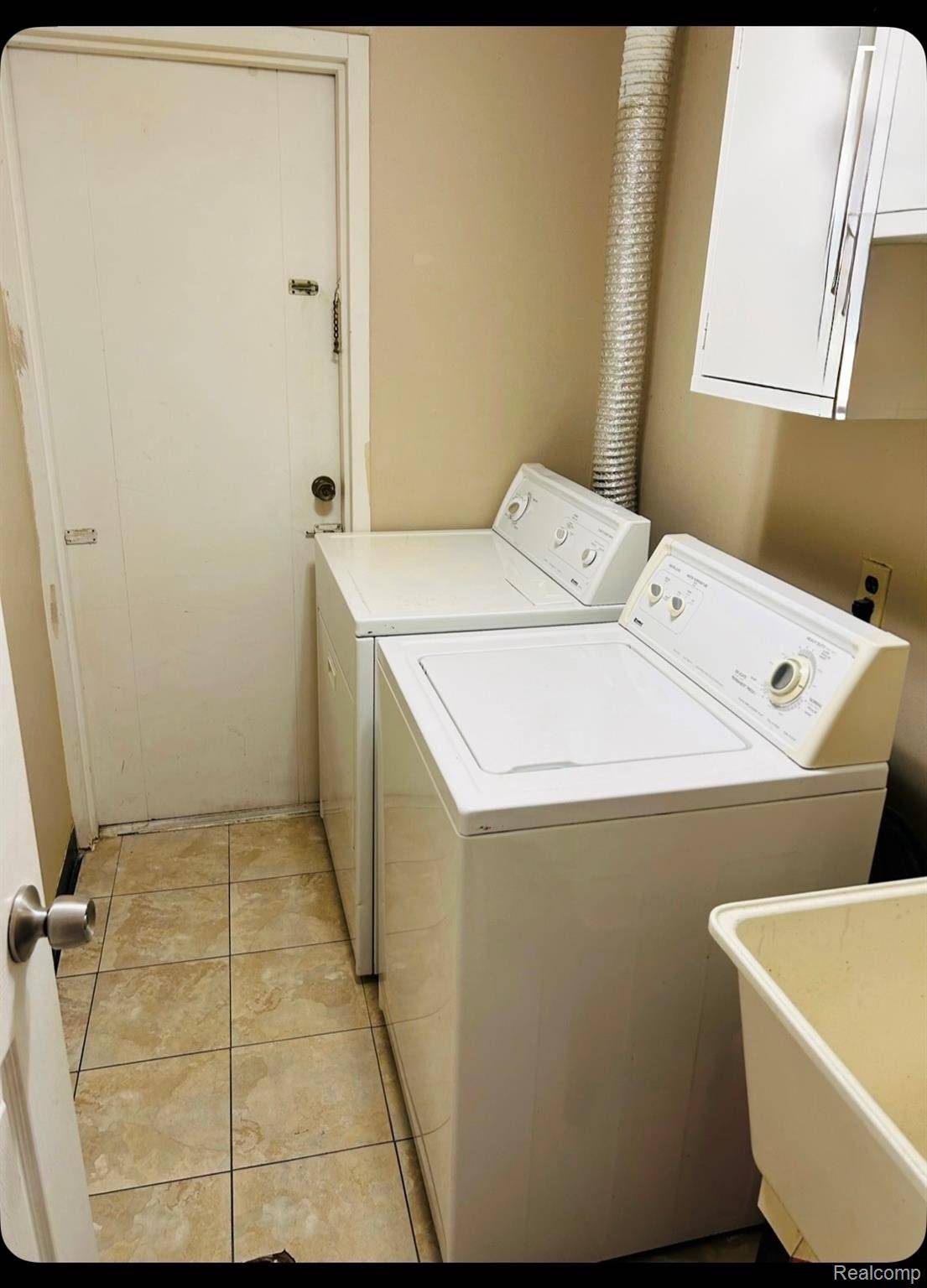 Warren, MI 48093,8259 Karam BLVD