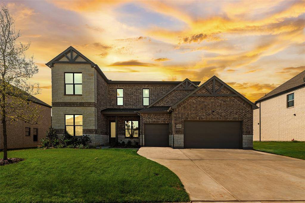 Van Alstyne, TX 75495,1323 selby Road