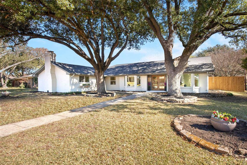 Dallas, TX 75229,10427 Carry Back Place