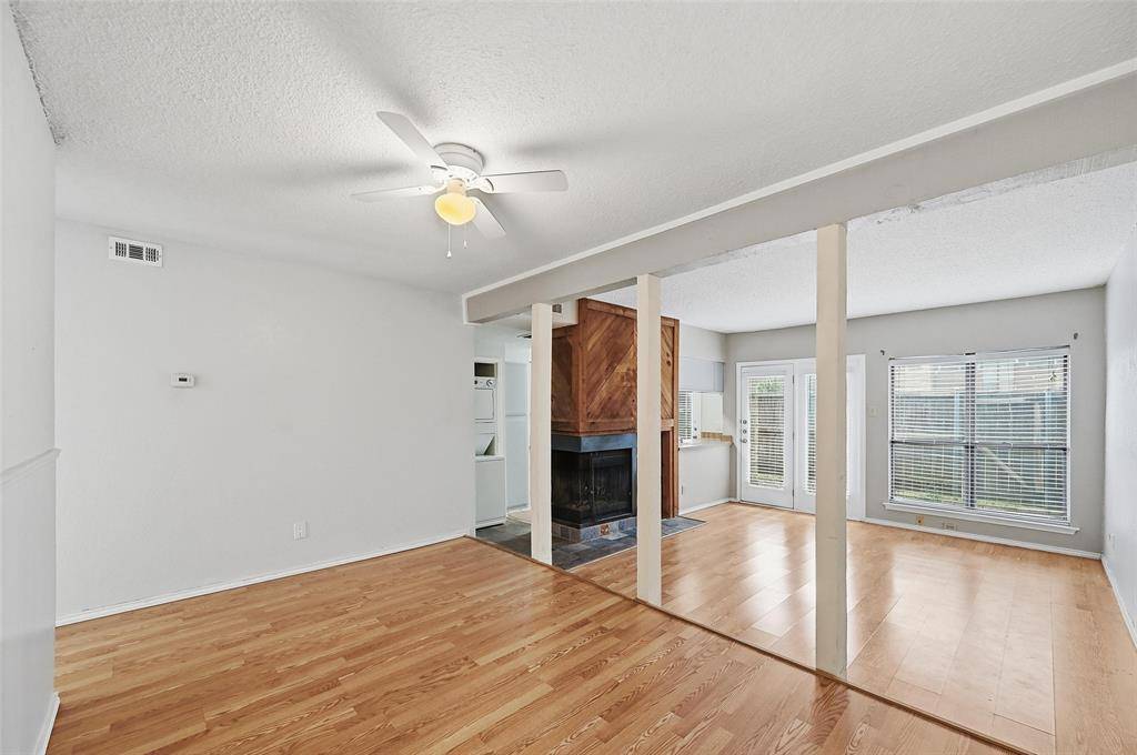 Dallas, TX 75231,7522 Holly Hill Drive #7