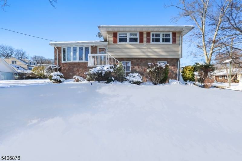 Rahway City, NJ 07065,196 Russell Ave