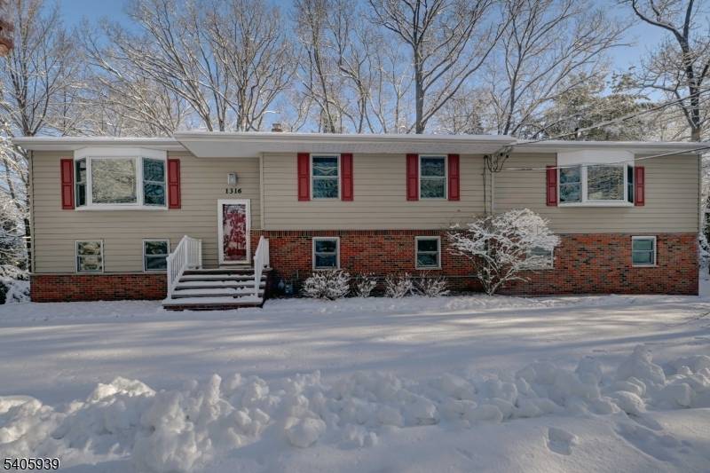 Wayne Twp., NJ 07470,1316 Alps Rd