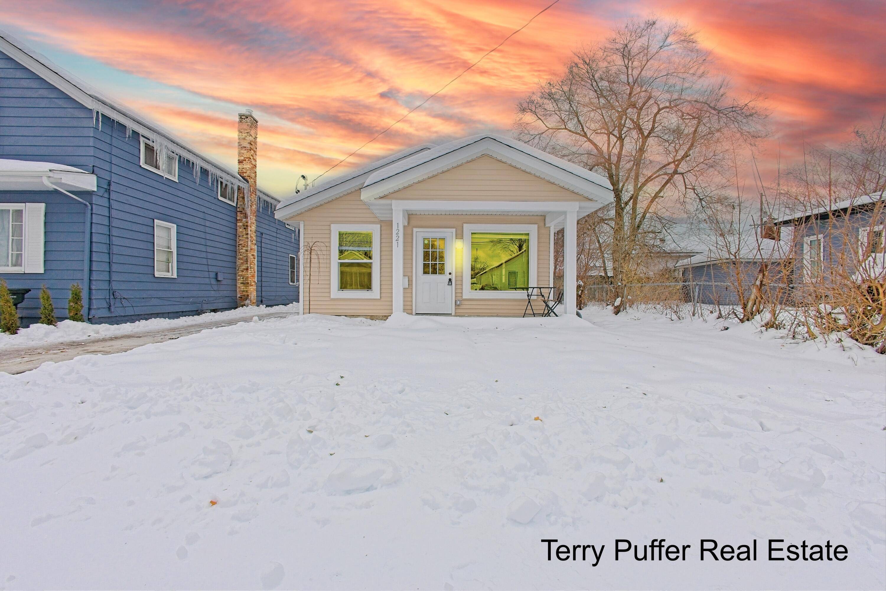 Muskegon, MI 49441,1221 Sanford ST