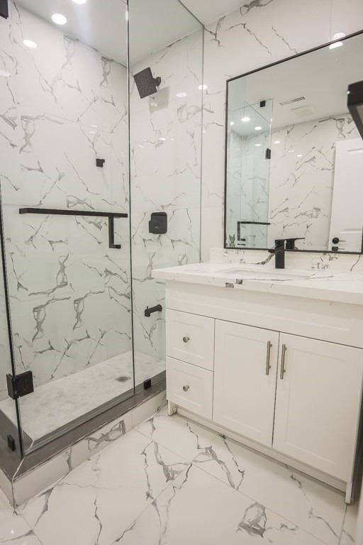 Richmond Hill, ON L4S 1H6,87 Woodriver ST #Basemen