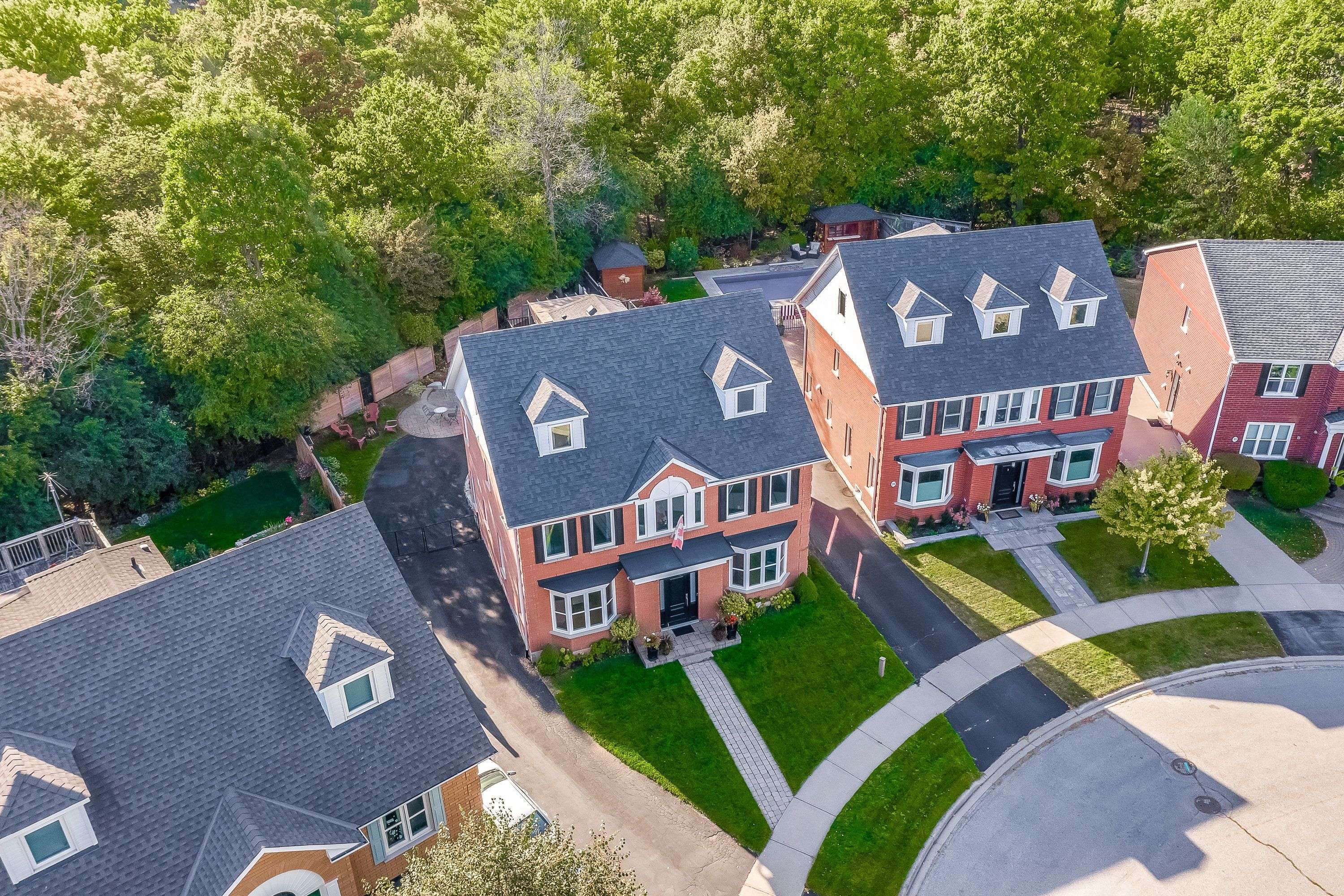 Oakville, ON L6H 4C3,27 Morrison Creek CRES