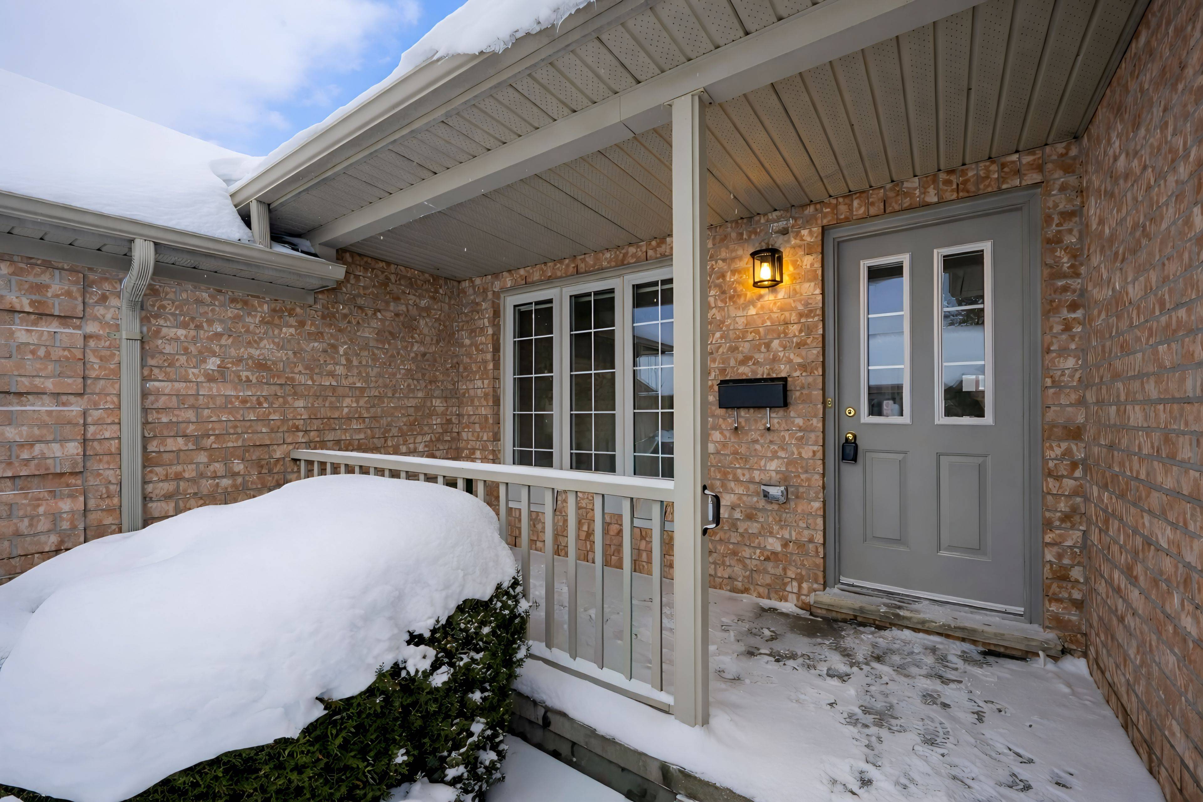 London North, ON N5X 4E6,601 Grenfell DR #66