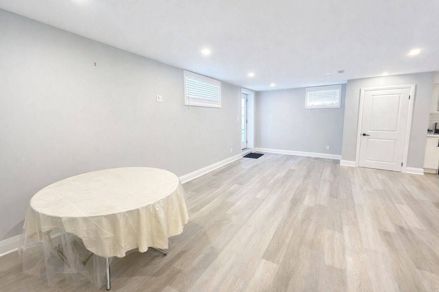 Kitchener, ON N2P 0G1,186 Blair Creek DR