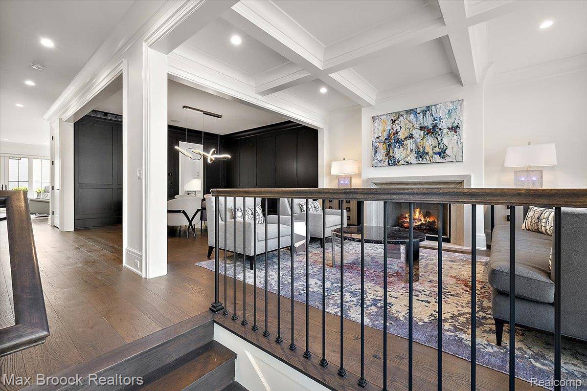 Birmingham, MI 48009,625 W Brown ST