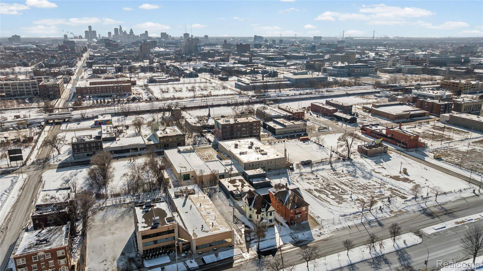 Detroit, MI 48202,3003 E Grand BLVD