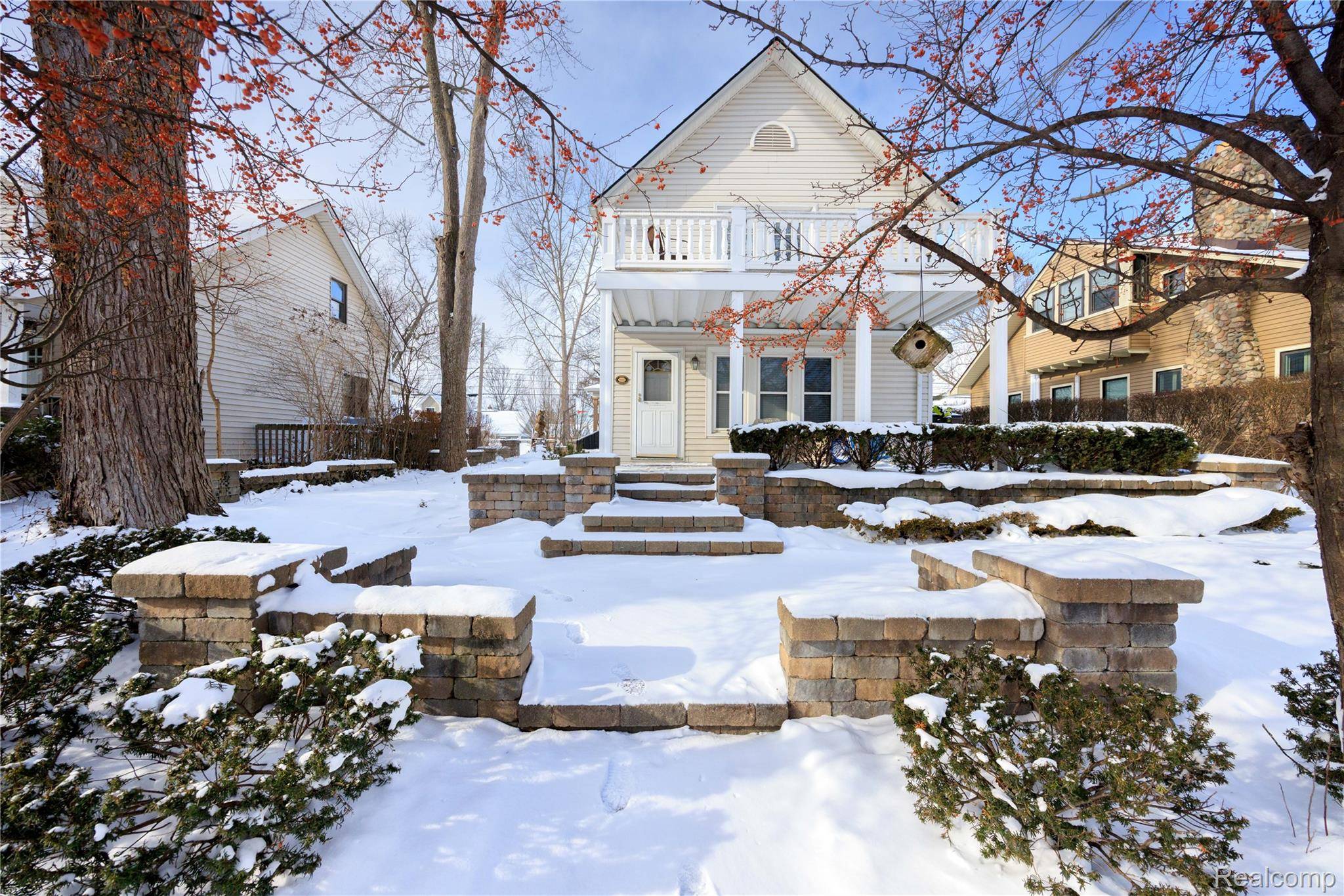 Rochester, MI 48307,815 N Main ST