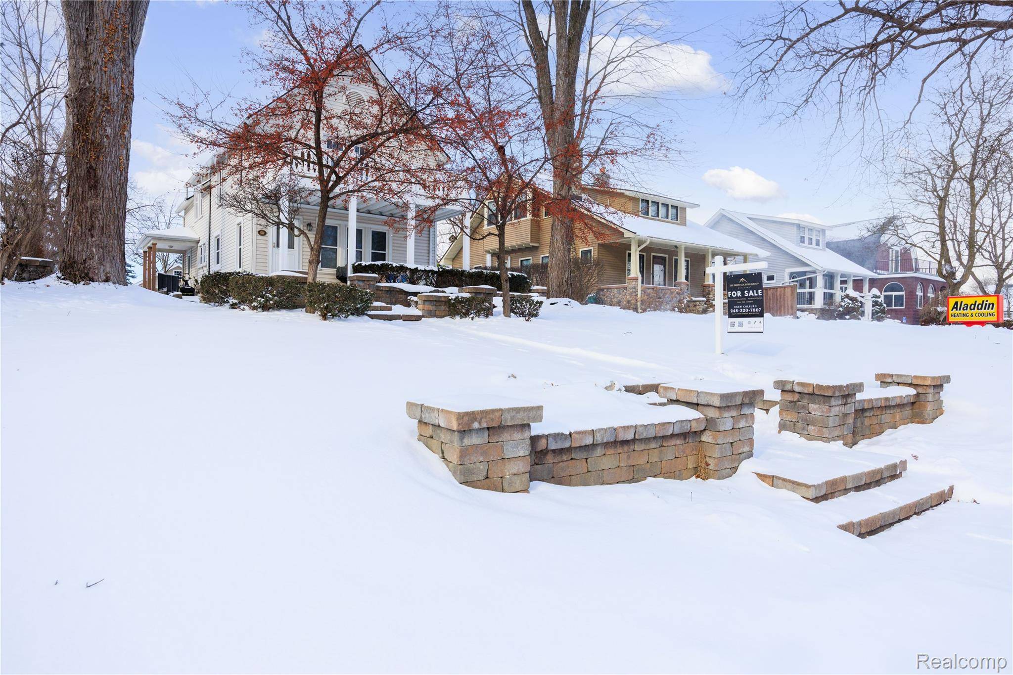 Rochester, MI 48307,815 N Main ST