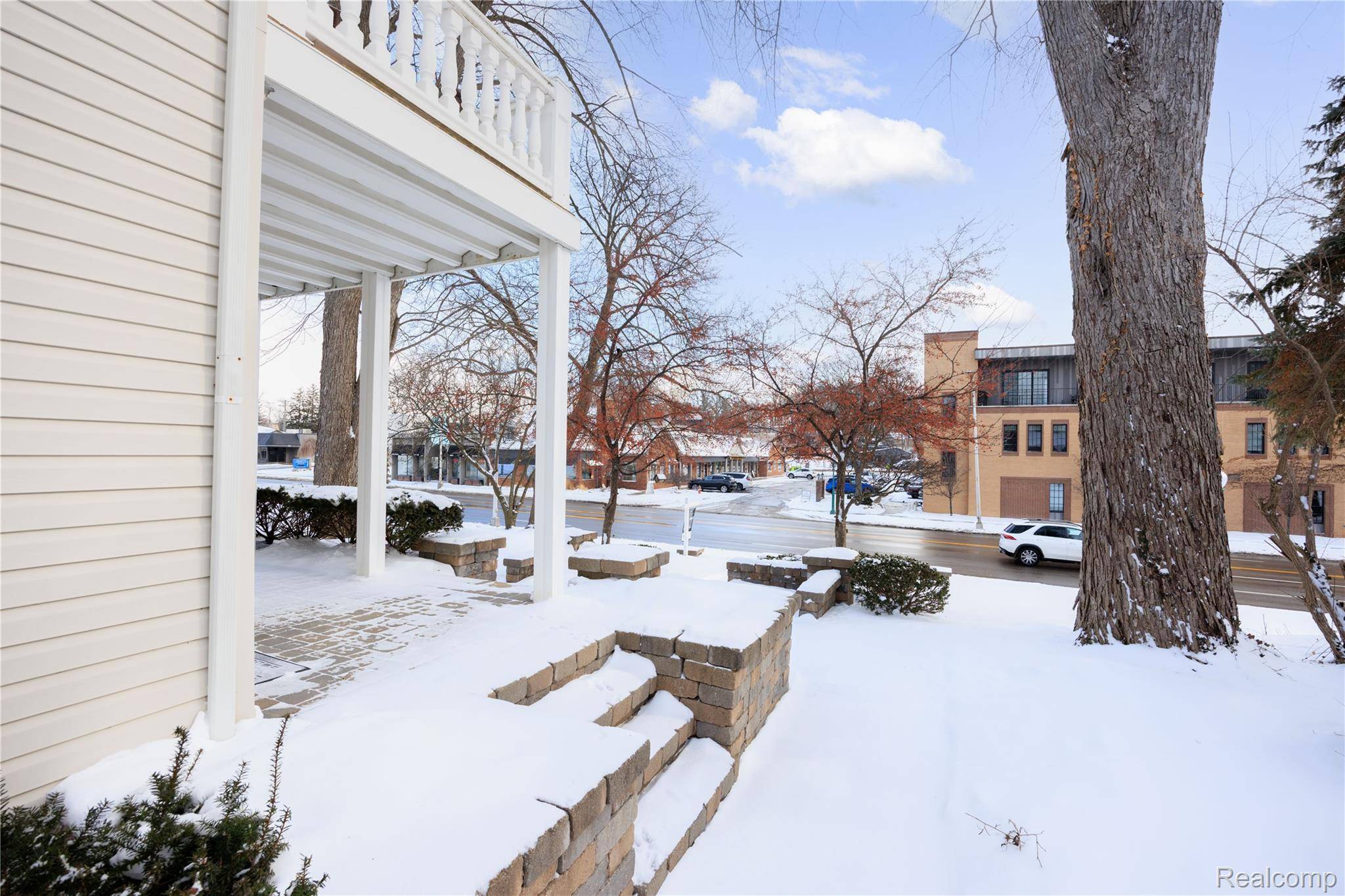 Rochester, MI 48307,815 N Main ST