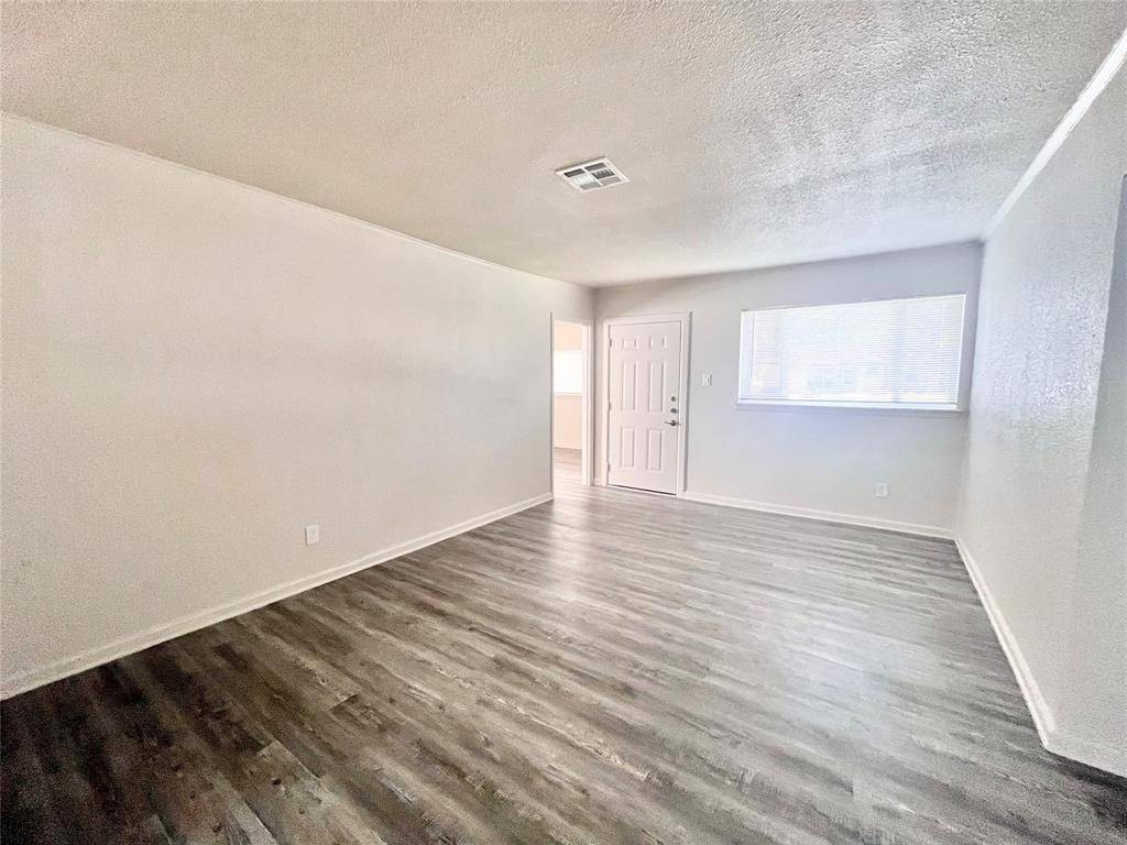 Grand Prairie, TX 75052,713 Cindy Lane