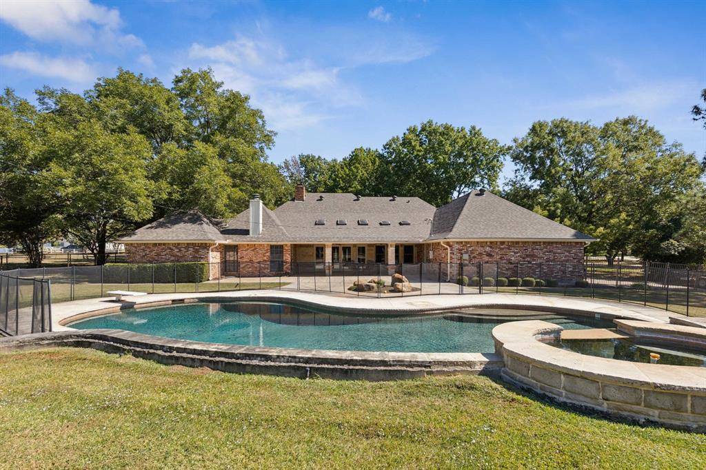 Southlake, TX 76092,146 Jellico Circle