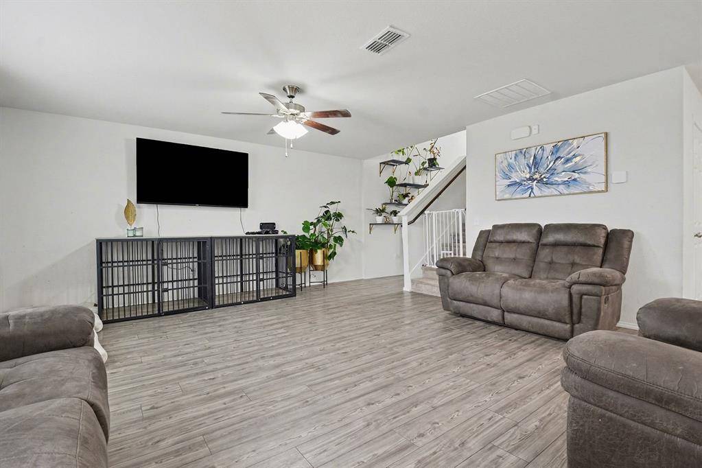 Van Alstyne, TX 75495,608 Vicksburg Drive