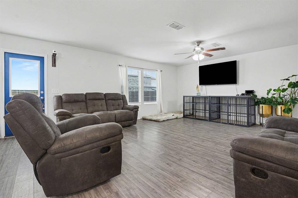 Van Alstyne, TX 75495,608 Vicksburg Drive