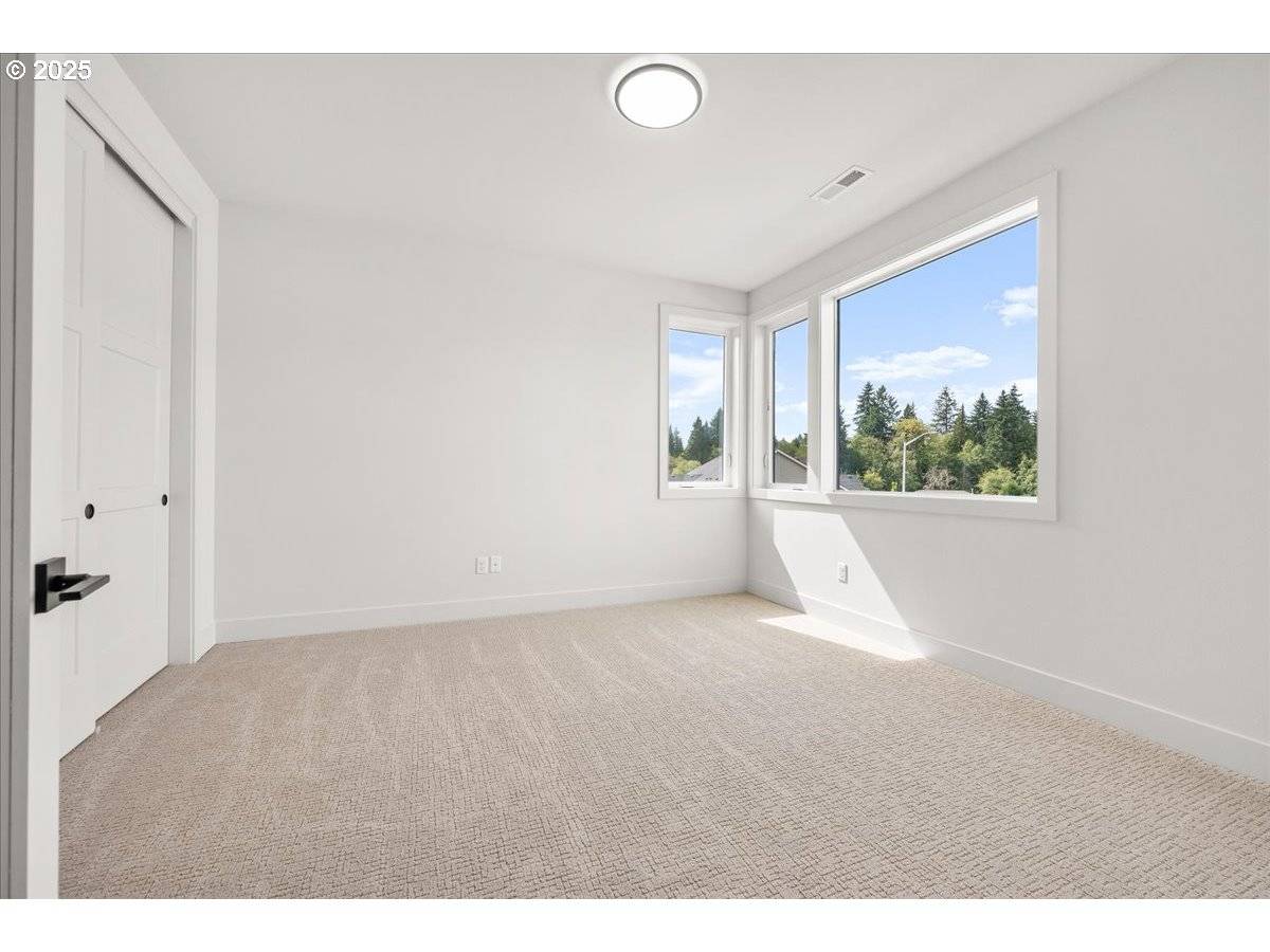 Vancouver, WA 98686,16705 NE 38TH AVE