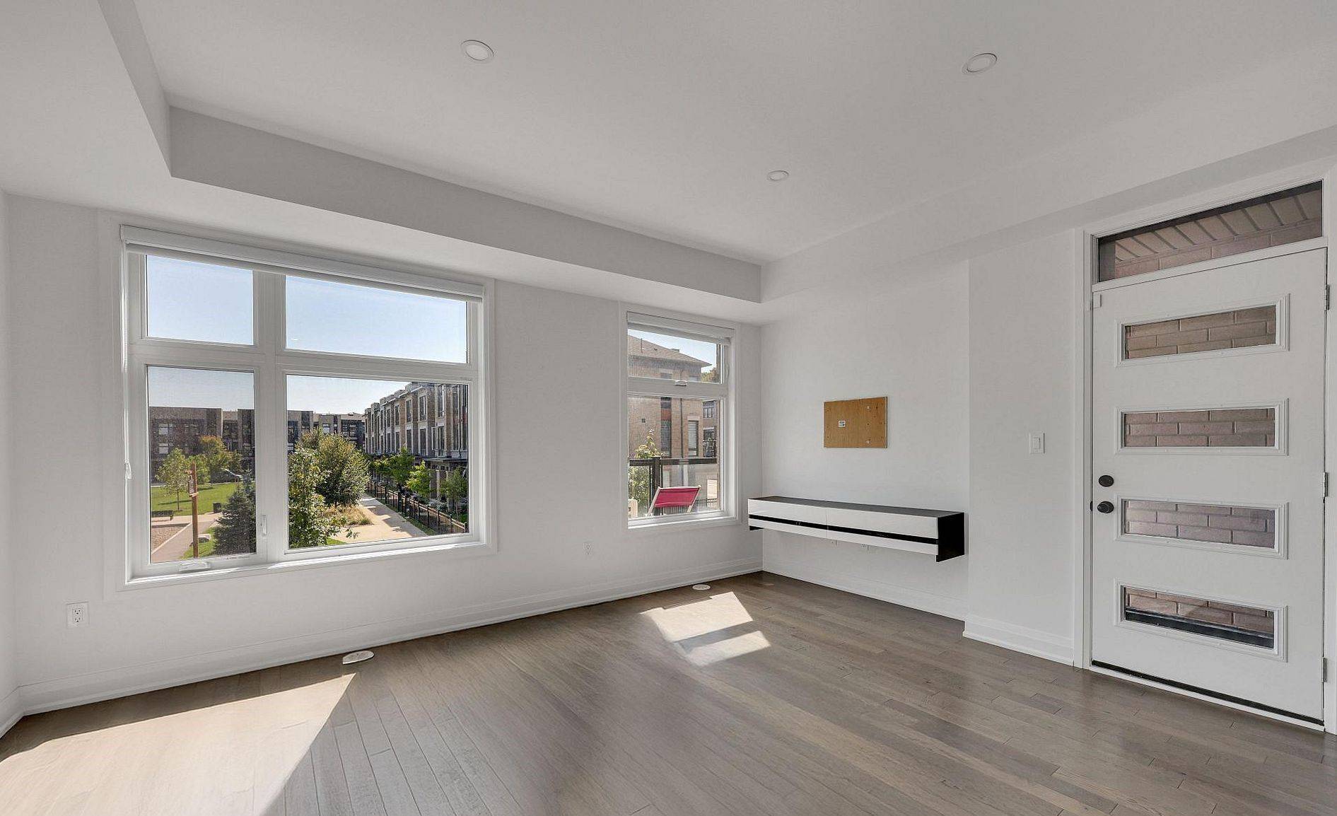 Oakville, ON L6M 5L9,2536 Littlefield CRES