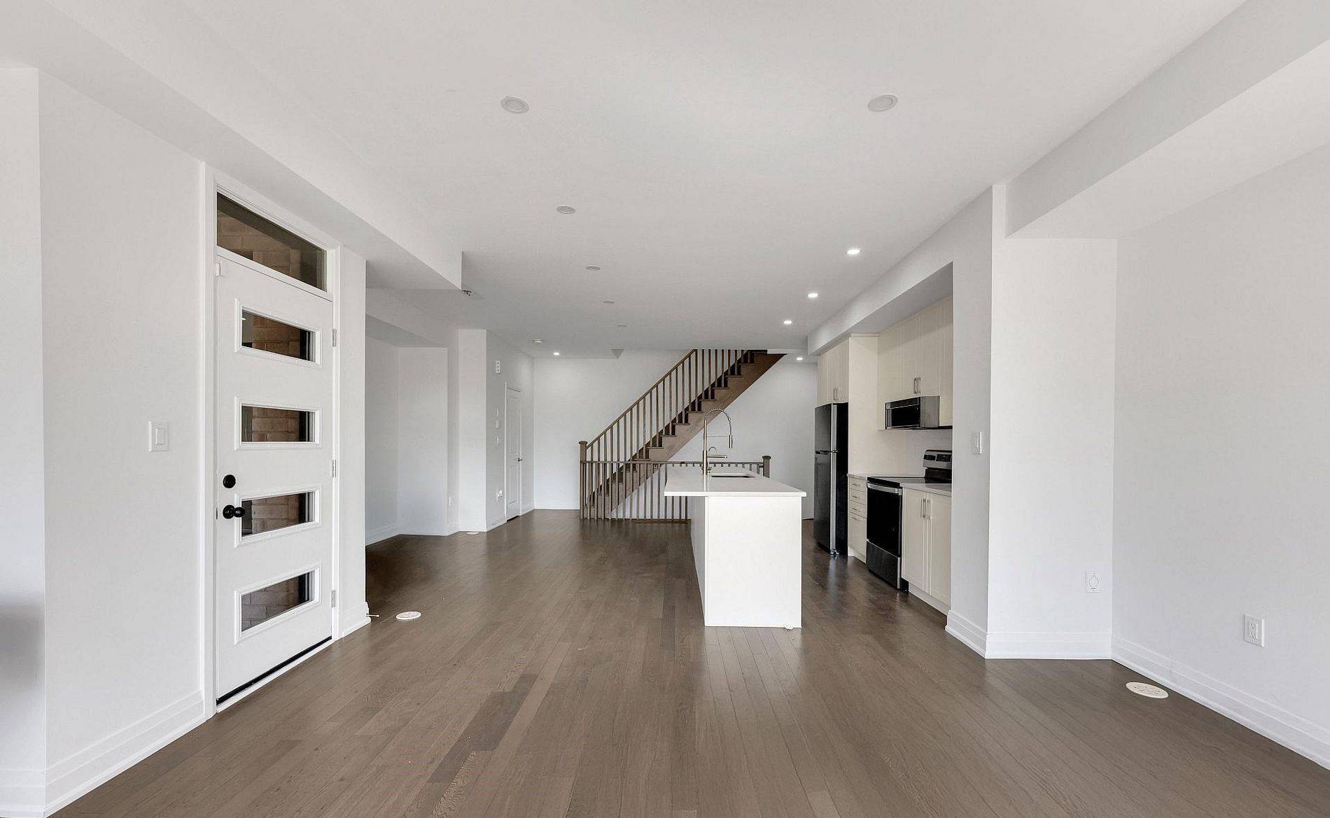 Oakville, ON L6M 5L9,2536 Littlefield CRES