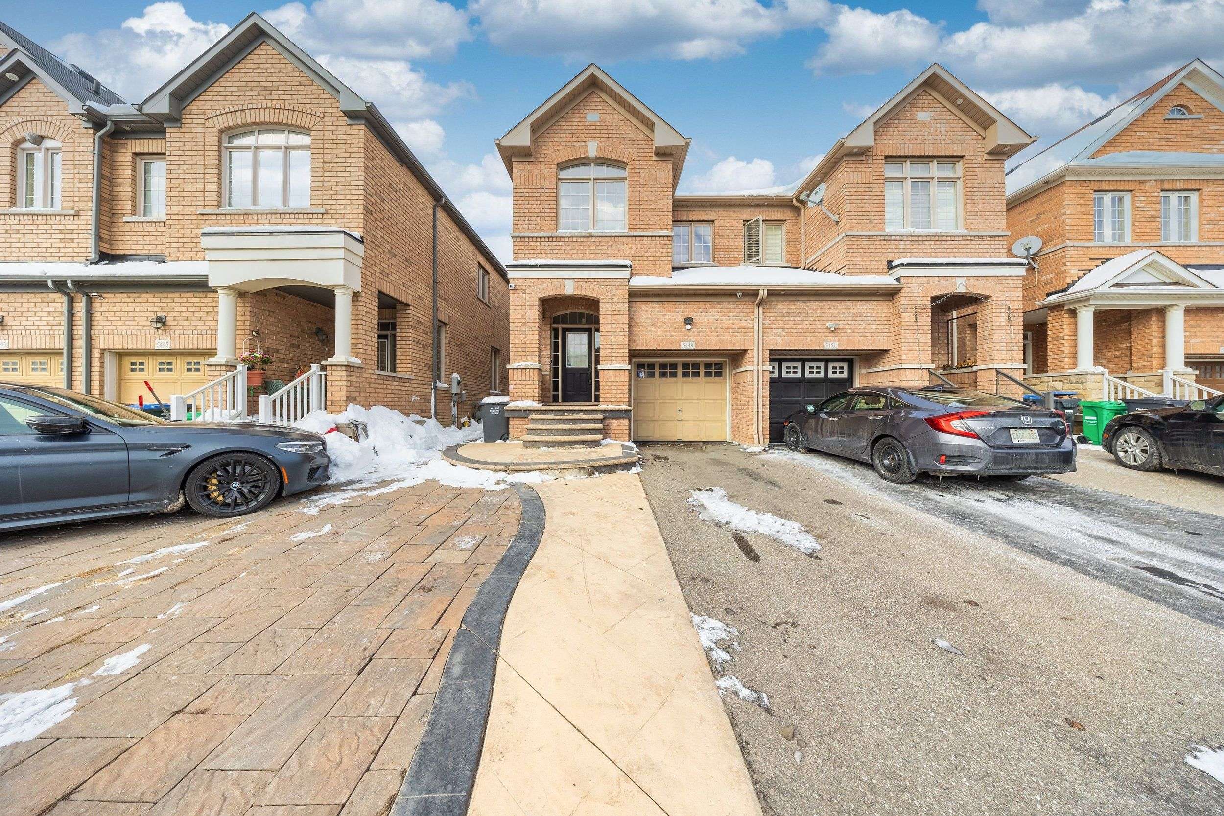 Mississauga, ON L5M 0N1,5449 Fudge TER #Main