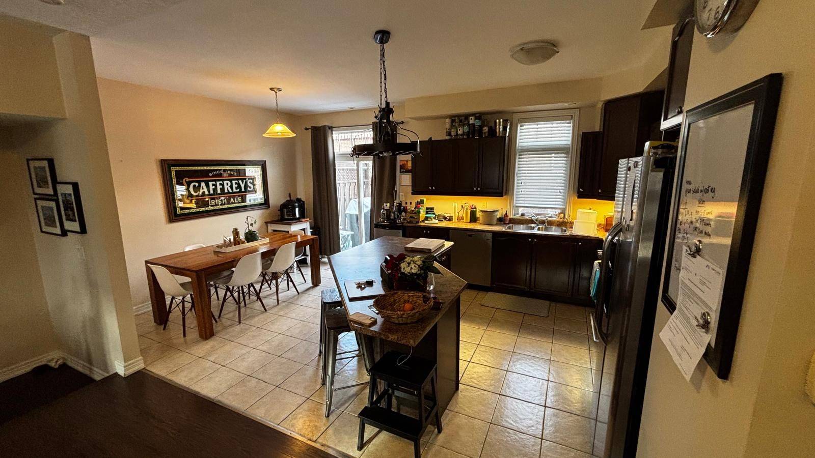 Mississauga, ON L5J 0A5,1995 Oana DR