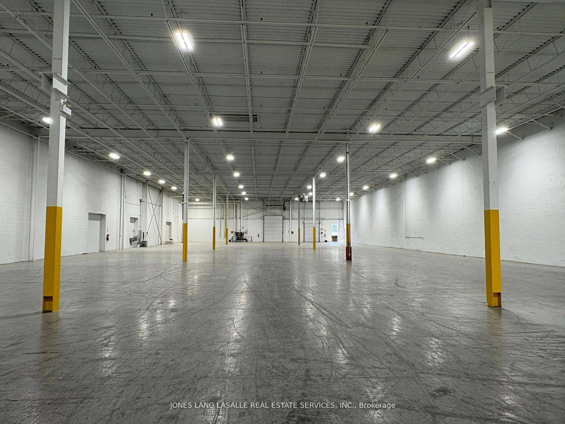 Mississauga, ON L4T 3T1,7615 Bath RD #C