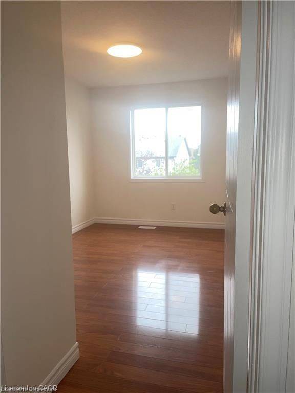 Kitchener, ON N2E 4H2,43 Big Springs CT