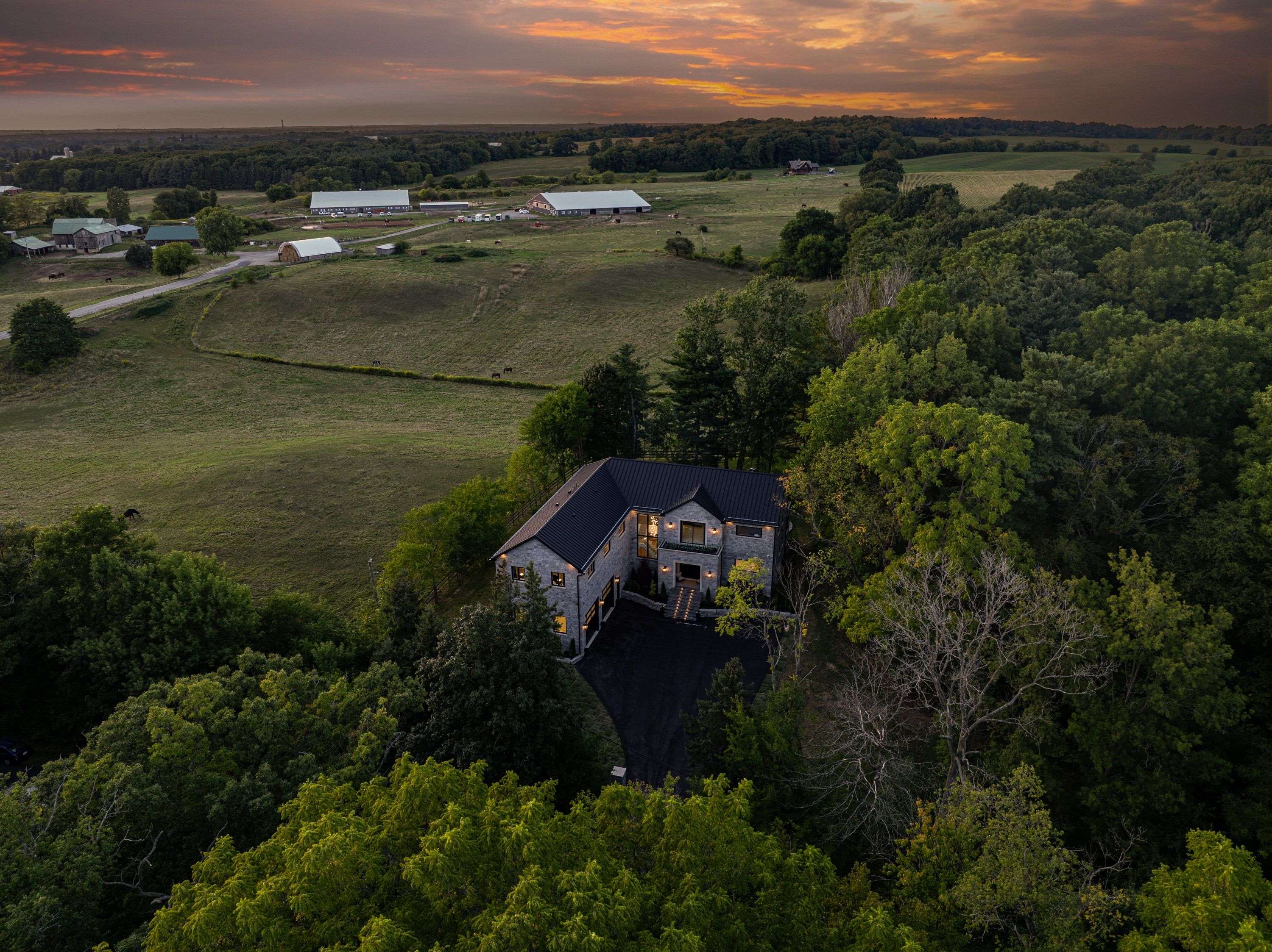 Hamilton, ON L0R 1R0,1067 Jerseyville RD W