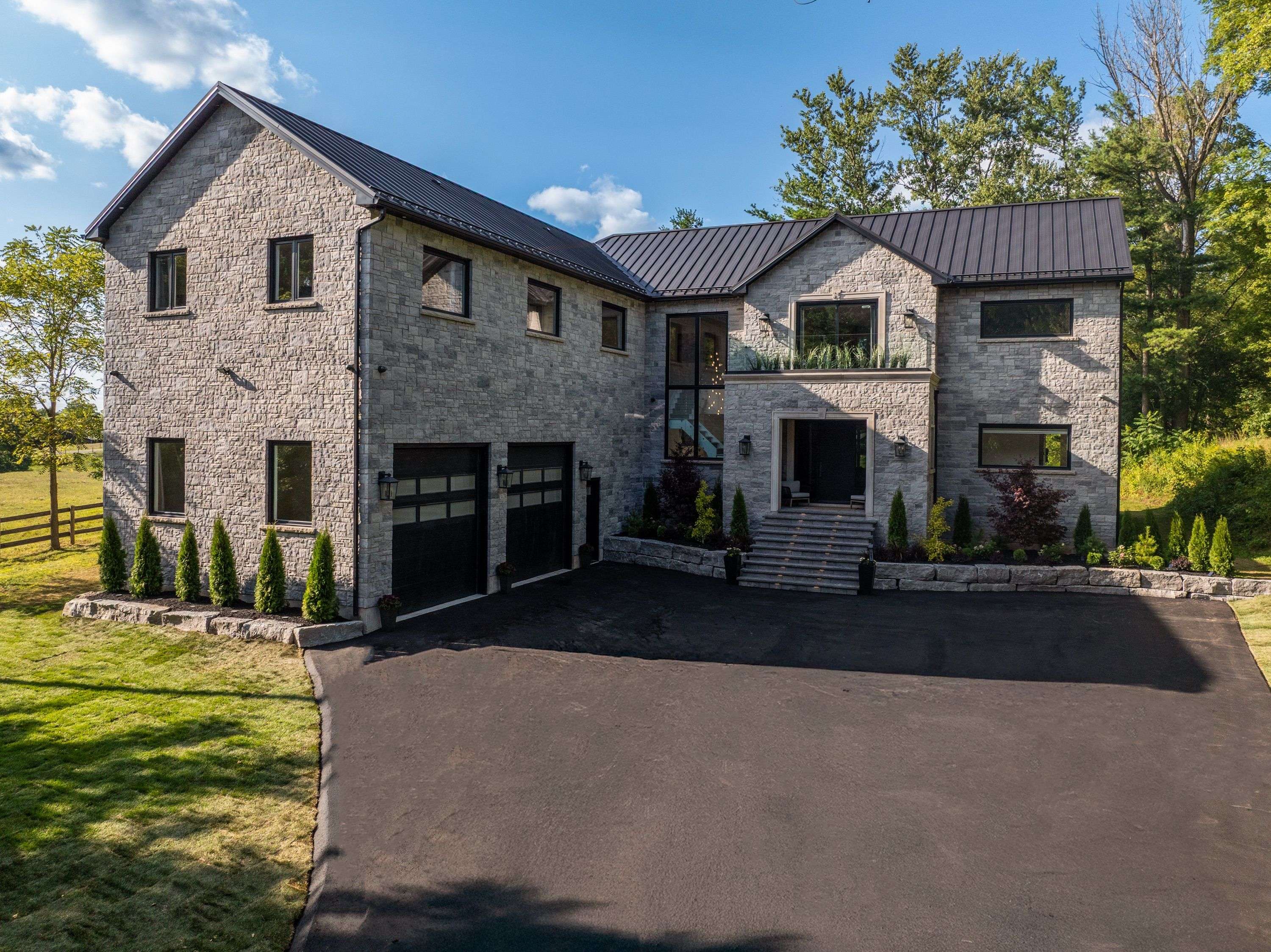 Hamilton, ON L0R 1R0,1067 Jerseyville RD W