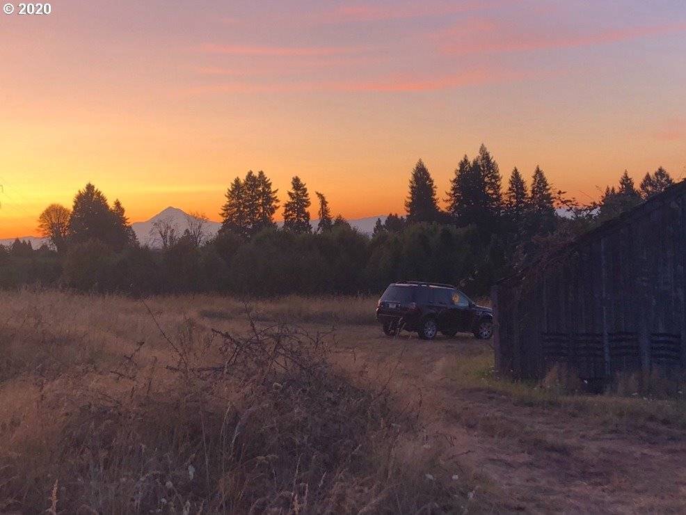 West Linn, OR 97068,26400 SW PETES MOUNTAIN RD